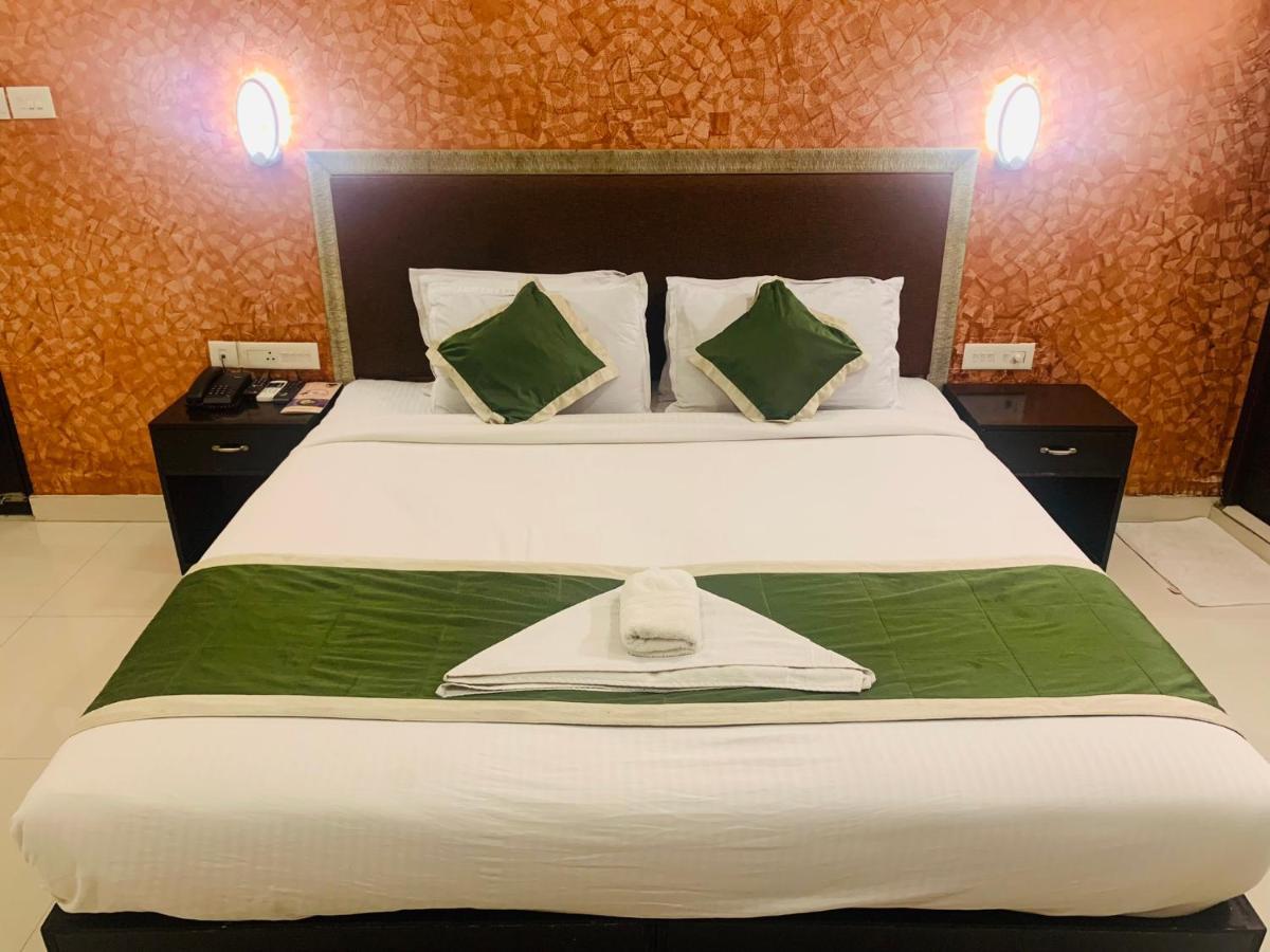Hotel Greenlife Kochi Ngoại thất bức ảnh