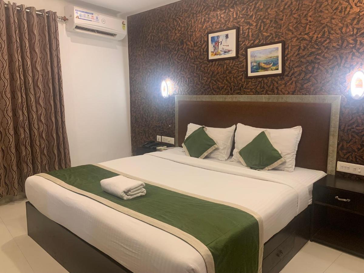 Hotel Greenlife Kochi Ngoại thất bức ảnh
