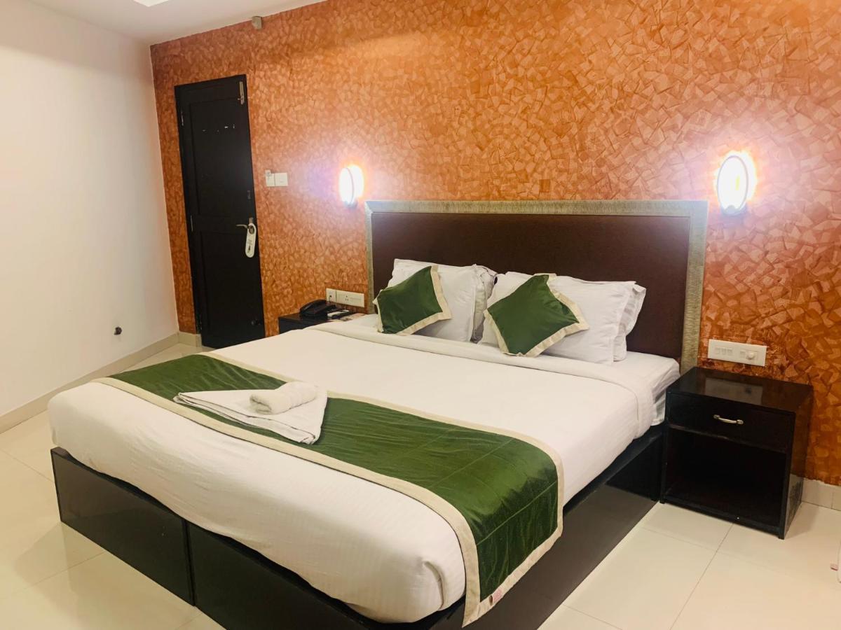 Hotel Greenlife Kochi Ngoại thất bức ảnh