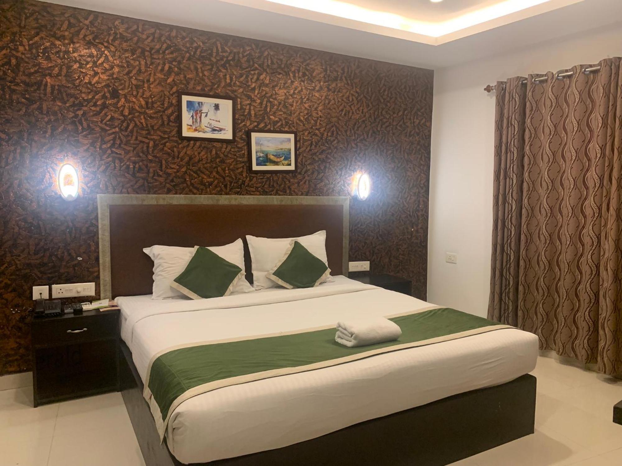 Hotel Greenlife Kochi Ngoại thất bức ảnh